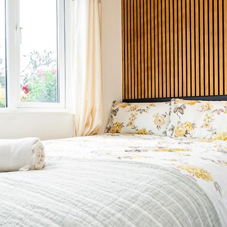Earley Luxury Ensuite Room With Private Entrance Reading Bagian luar foto